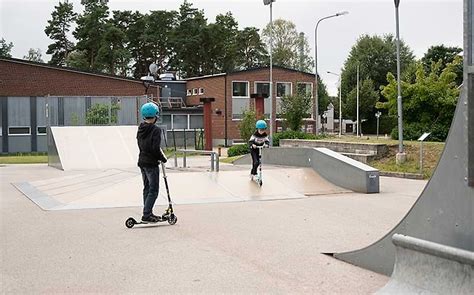 Skate: Upplev Friheten i den Virtuella Skateparken!